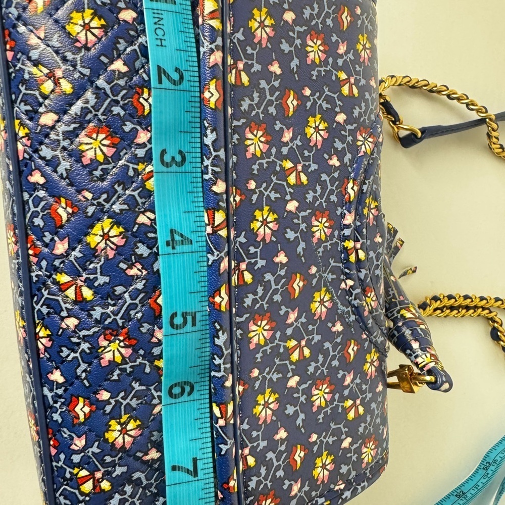 TORY BURCH FLEMING PRINTED SMALL CONVERTIBLE SHOULDER BAG BLUE WILD PANSY - Picture 14 of 16